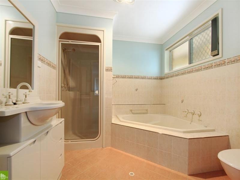 2/10 Owen Park Road, Bellambi NSW 2518