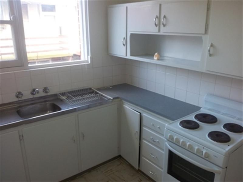 4/8 London Drive, West Wollongong NSW 2500