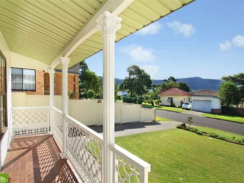 19 Bassett Street, Fairy Meadow NSW 2519