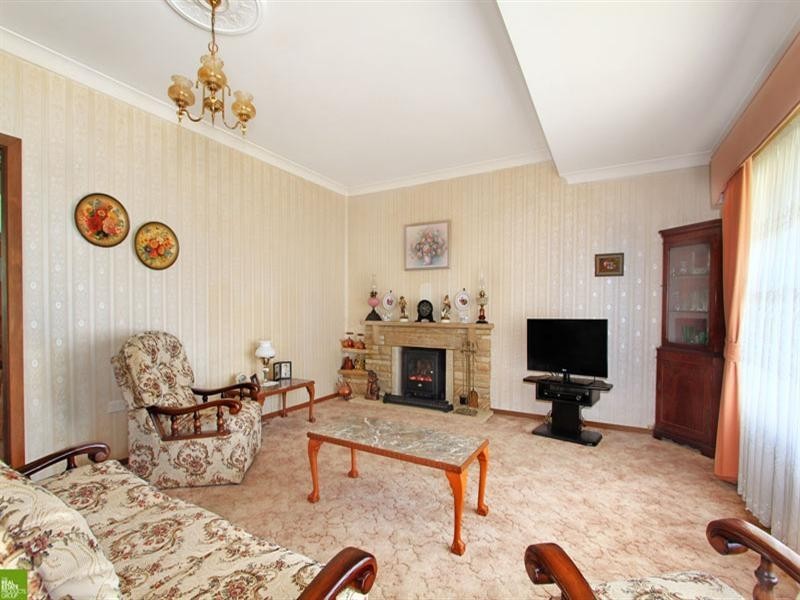 19 Bassett Street, Fairy Meadow NSW 2519