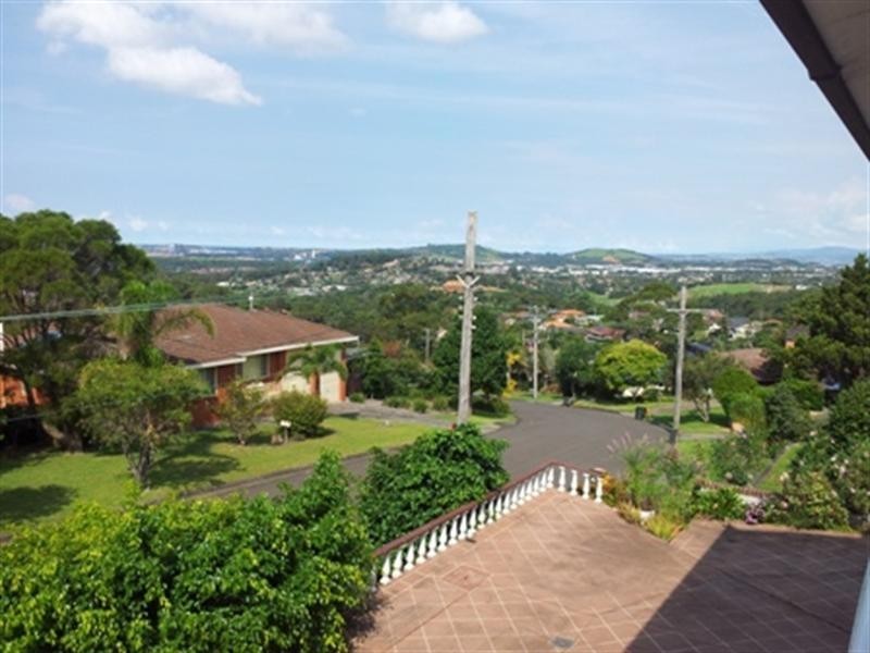 2 Jalna Avenue, Figtree NSW 2525
