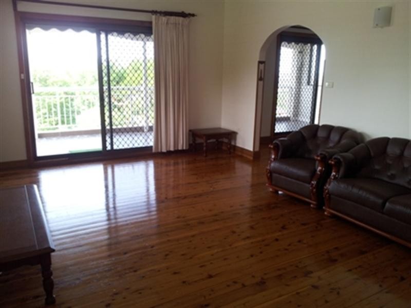 2 Jalna Avenue, Figtree NSW 2525