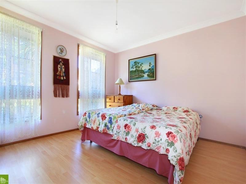 42 Gibsons Road, Figtree NSW 2525