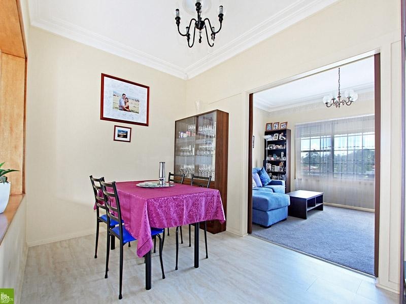 50 Bruce Street, Unanderra NSW 2526
