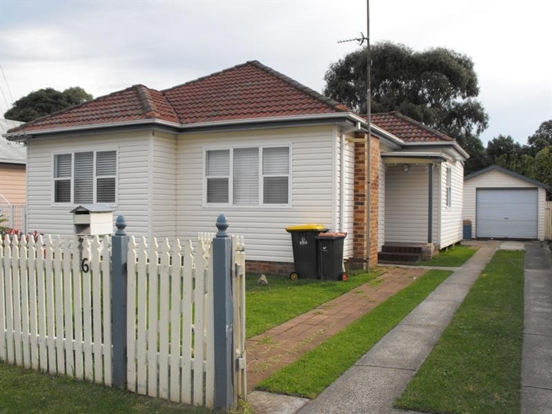 6 Hillside Avenue, Towradgi NSW 2518