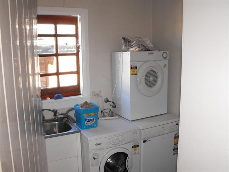 6 Hillside Avenue, Towradgi NSW 2518