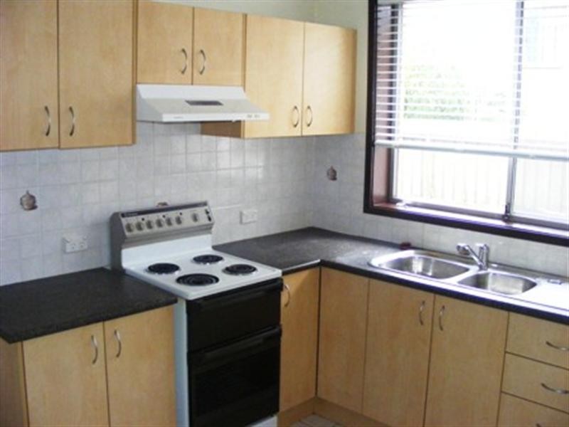 24 Rosemont Street, West Wollongong NSW 2500