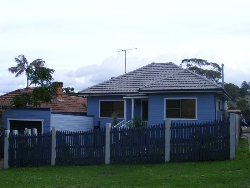 10 John Street, Mount Saint Thomas NSW 2500