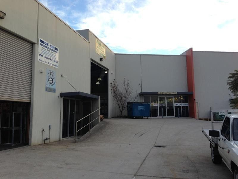 2/1-5 Industrial Road, Unanderra NSW 2526