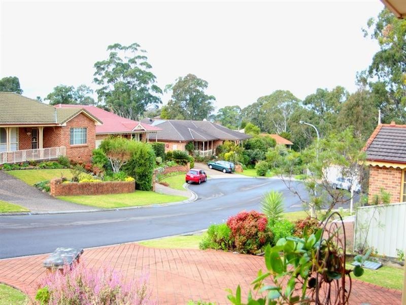 1/2 Sampson Place, Figtree NSW 2525