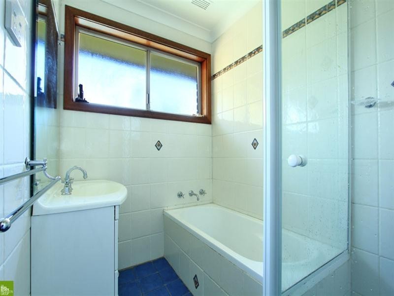 9 Immarna Avenue, West Wollongong NSW 2500