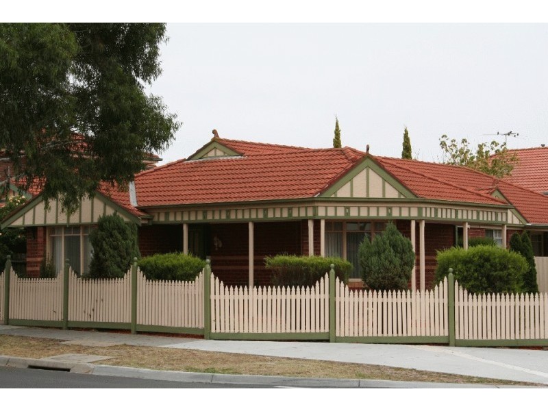42 Turramurra Drive, Rowville VIC 3178