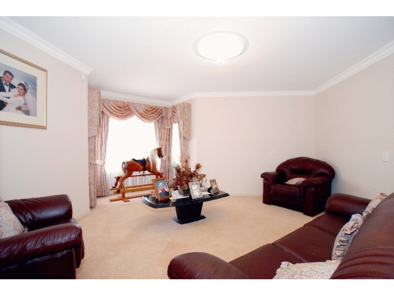 42 Turramurra Drive, Rowville VIC 3178