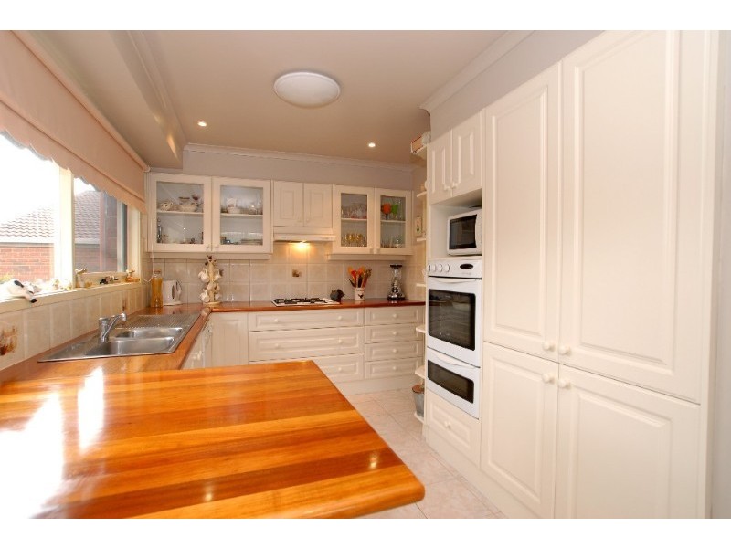 16 Jedan Court, Rowville VIC 3178