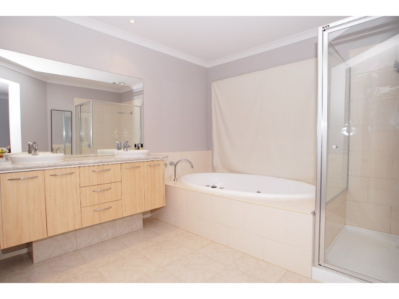 3 Faldo Court, Rowville VIC 3178