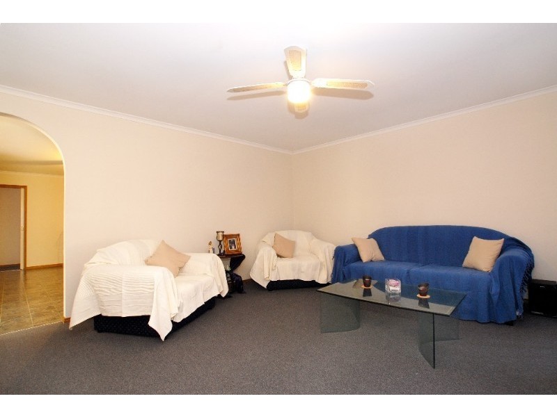 11 Elaine Place, Rowville VIC 3178