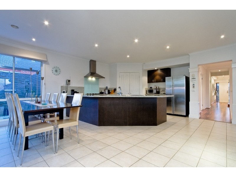 43 Grange Drive, Lysterfield VIC 3156