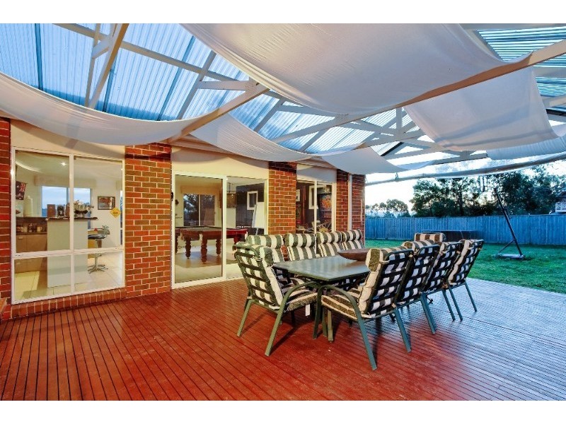 43 Grange Drive, Lysterfield VIC 3156