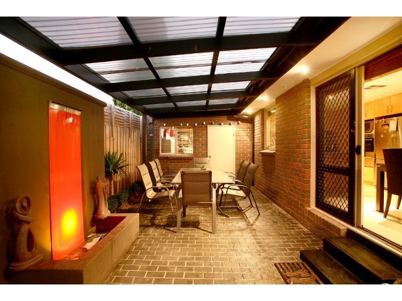 8 Turramurra Drive, Rowville VIC 3178