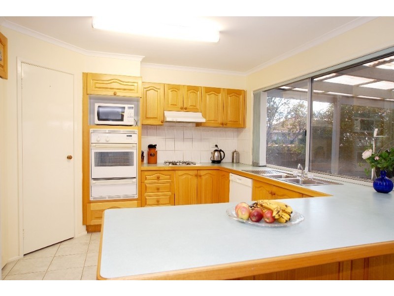 5 Landsborough Avenue, Rowville VIC 3178