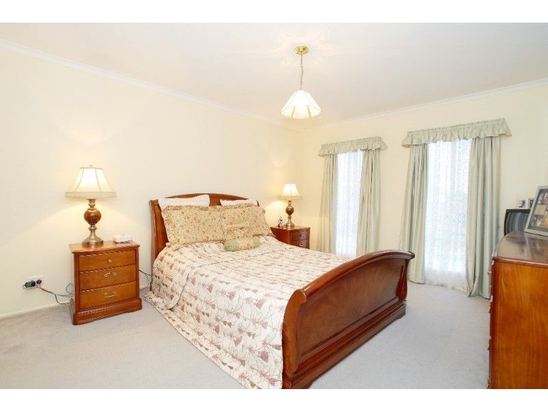 5 Landsborough Avenue, Rowville VIC 3178