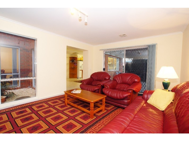 5 Landsborough Avenue, Rowville VIC 3178