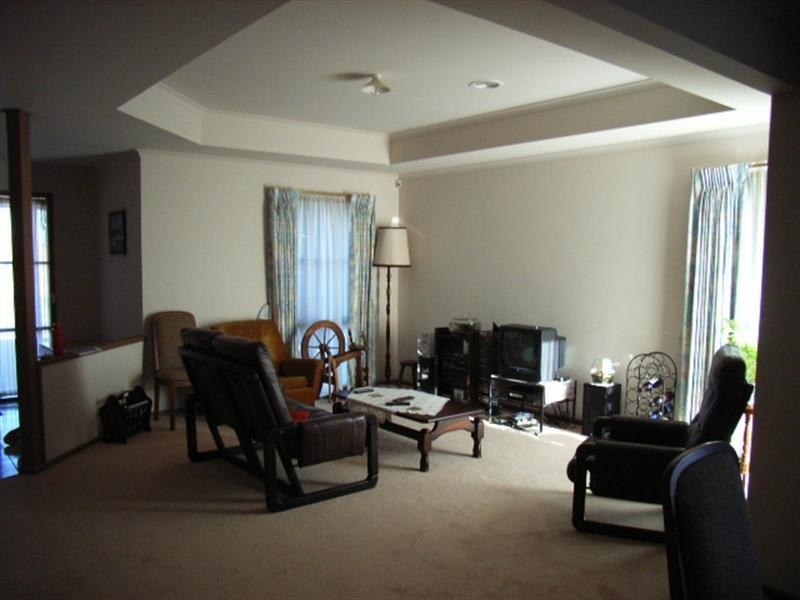 33 Pitfield Crescent, Rowville VIC 3178