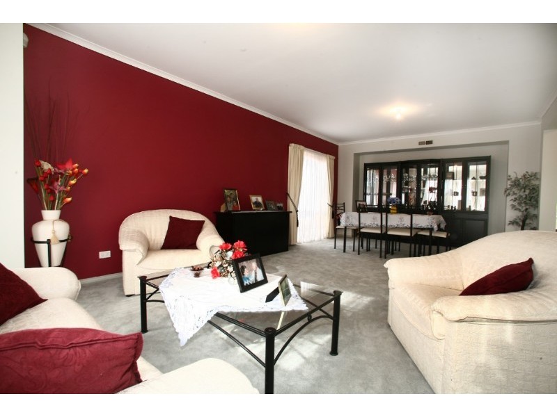 53 Fairway Drive, Rowville VIC 3178