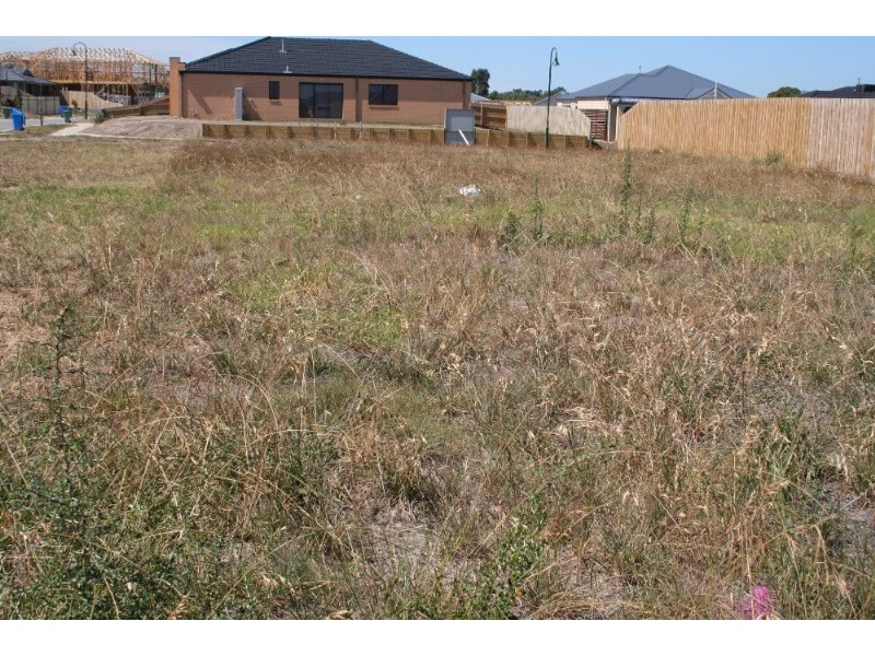 23 Gwendoline Drive, Berwick VIC 3806