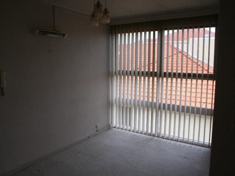 8/173 Murrumbeena Road, Carnegie VIC 3163