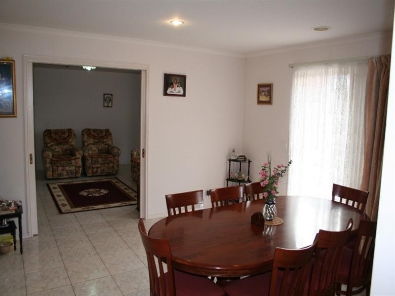 5 Augusta Court, Rowville VIC 3178