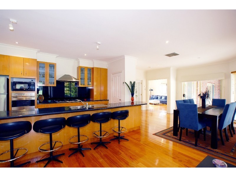 8 Norris Road, Rowville VIC 3178