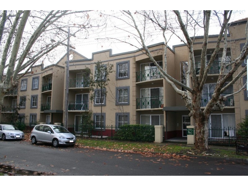 21/1 Warley Road, Malvern East VIC 3145