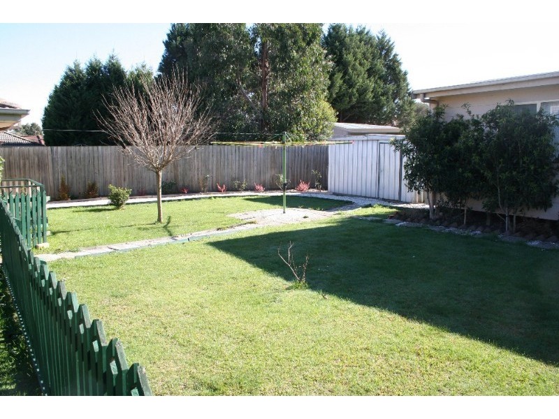 7 Lakesfield Drive, Rowville VIC 3178