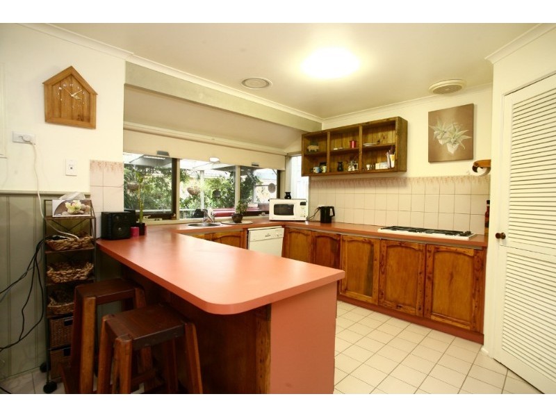 24 Crusoe Drive, Lysterfield VIC 3156