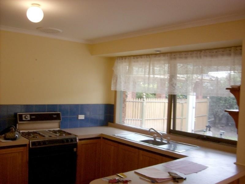 4 Eggleton Rise, Rowville VIC 3178