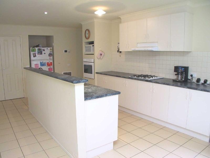 7 Georgia Mae Court, Rowville VIC 3178