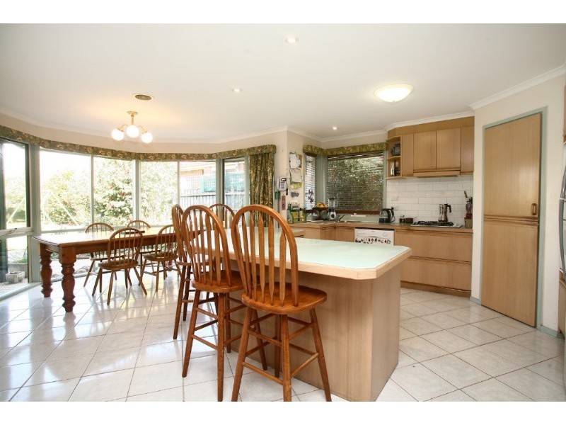 6 Nagle Court, Rowville VIC 3178