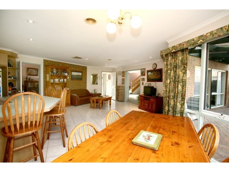 6 Nagle Court, Rowville VIC 3178