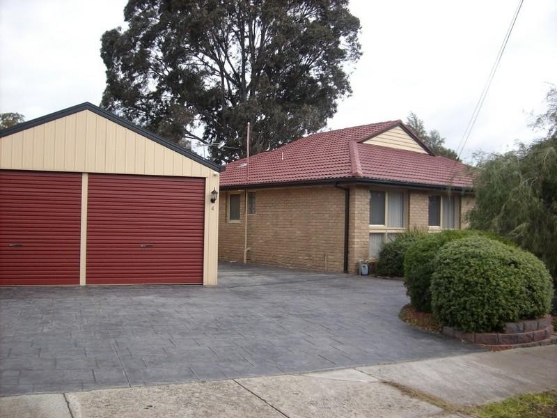 4 Netherby Avenue, Wheelers Hill VIC 3150