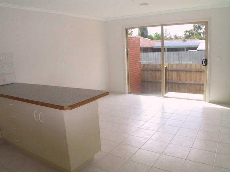 2/35 Dobson Street, Ferntree Gully VIC 3156