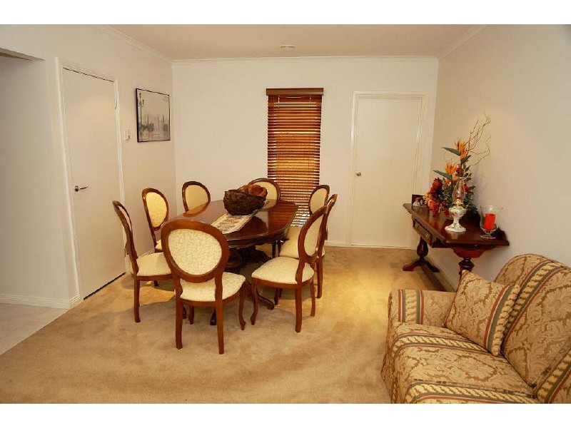 64 Sovereign Manors, Rowville VIC 3178