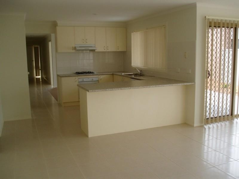 4 Tyrell Place, Pakenham VIC 3810