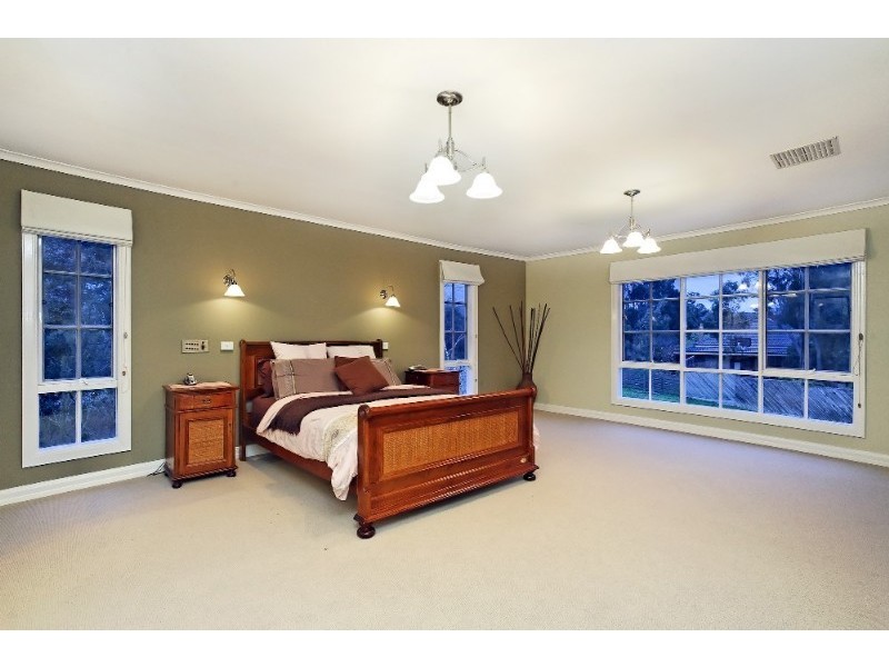 5 Timbertop Drive, Rowville VIC 3178