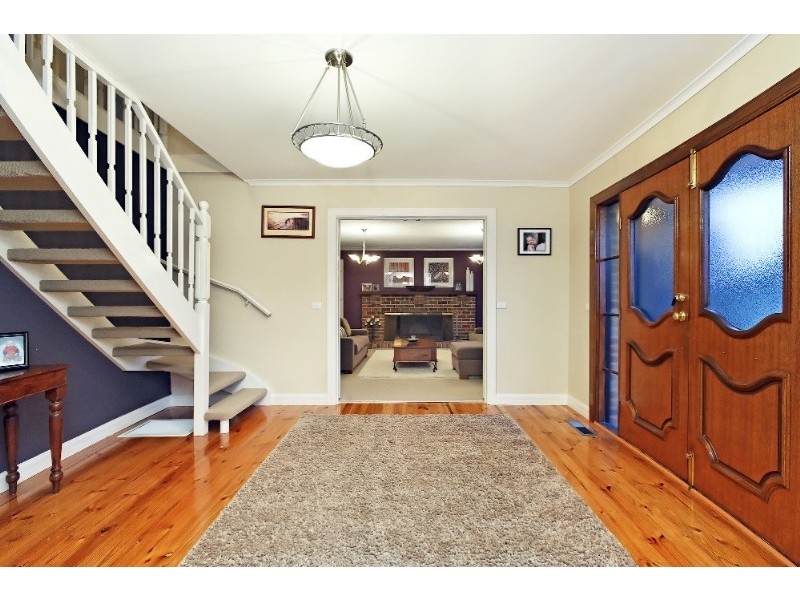 5 Timbertop Drive, Rowville VIC 3178