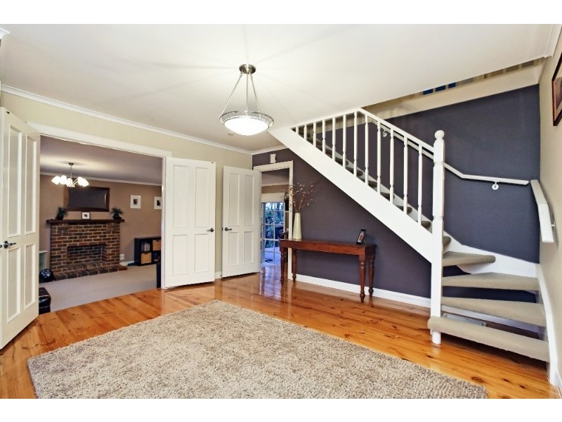 5 Timbertop Drive, Rowville VIC 3178