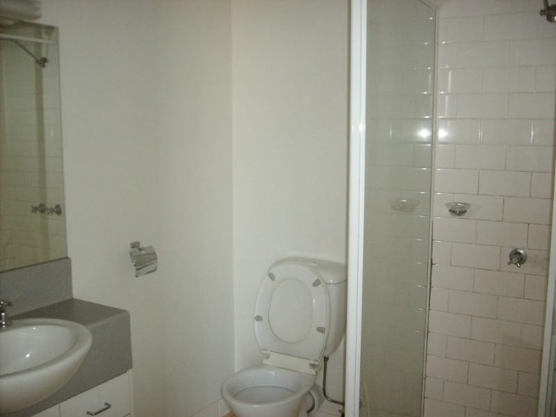 711/570 Swanson Street, Carlton VIC 3053