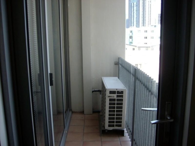 711/570 Swanson Street, Carlton VIC 3053