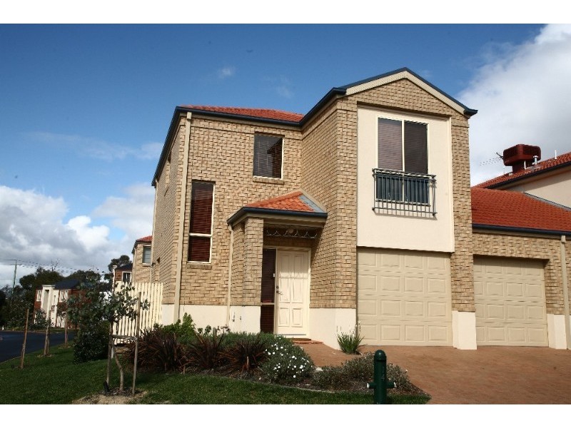 14 Houghton Drive, Ferntree Gully VIC 3156