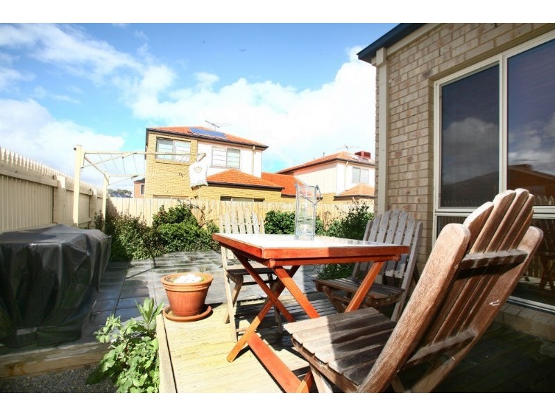 14 Houghton Drive, Ferntree Gully VIC 3156